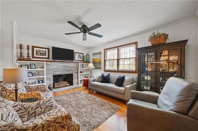 620 Norcova DR, Chesapeake, VA 23320