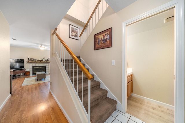 4112 Alex Ln, Carmichael, CA 95608