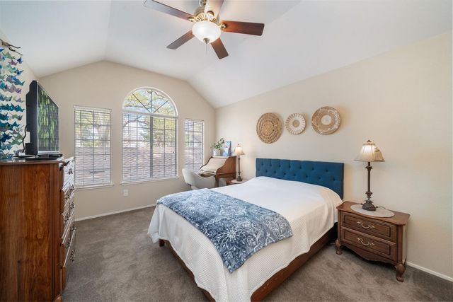 4112 Alex Ln, Carmichael, CA 95608