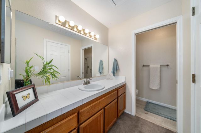 4112 Alex Ln, Carmichael, CA 95608