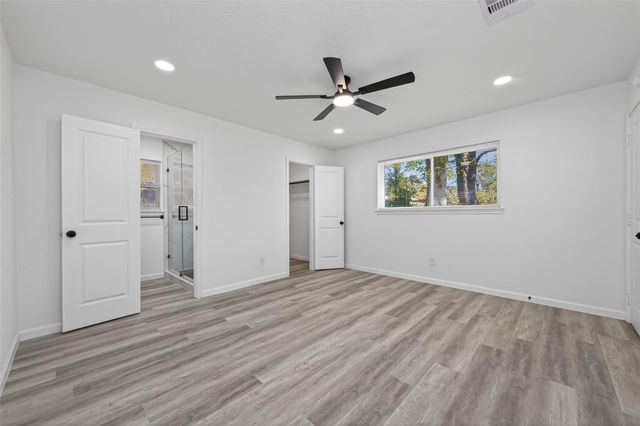 24034 E Lake Houston Parkway, Houston, TX 77336