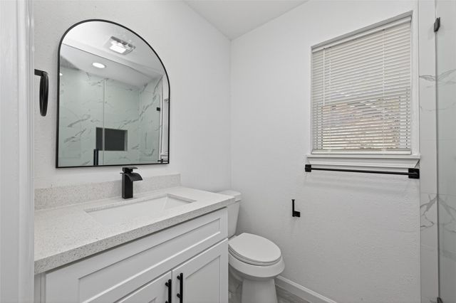 24034 E Lake Houston Parkway, Houston, TX 77336