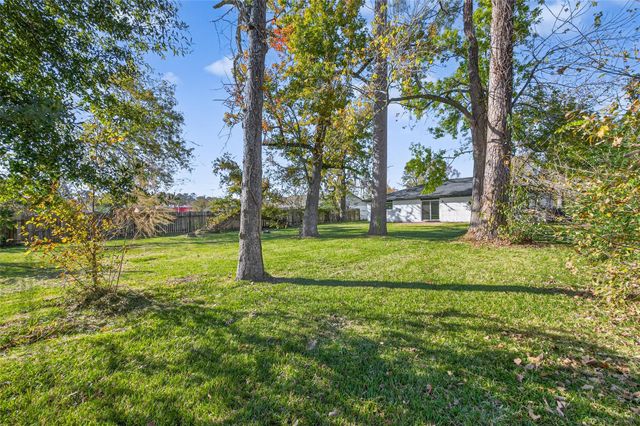 24034 E Lake Houston Parkway, Houston, TX 77336