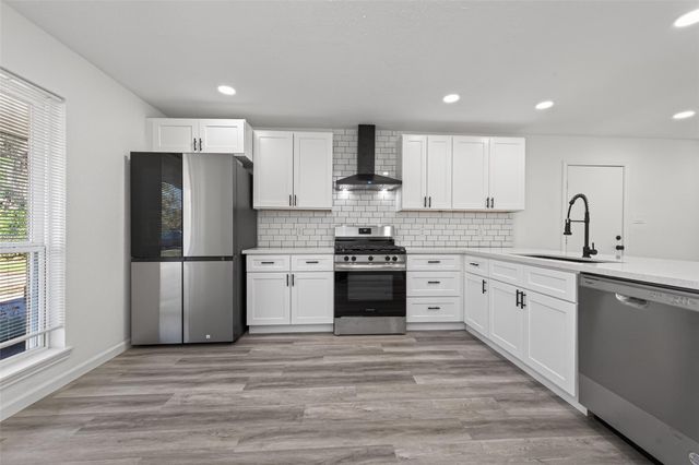 24034 E Lake Houston Parkway, Houston, TX 77336