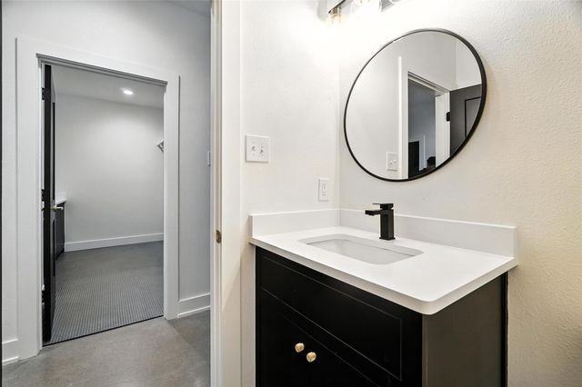 8326 Cimarron Trail, Abilene, TX 79606