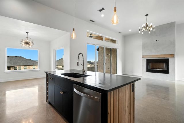 8326 Cimarron Trail, Abilene, TX 79606