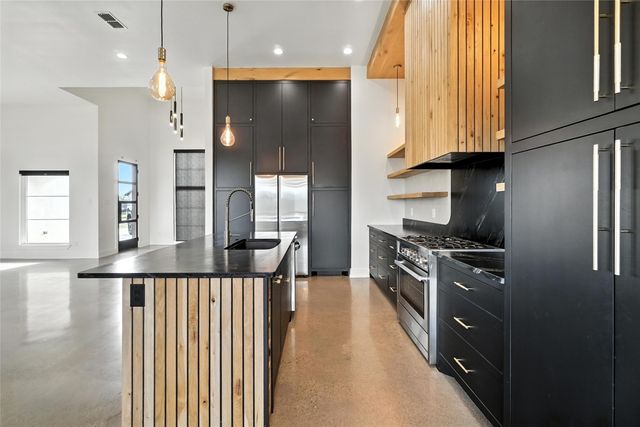 8326 Cimarron Trail, Abilene, TX 79606