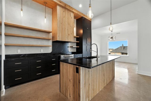 8326 Cimarron Trail, Abilene, TX 79606