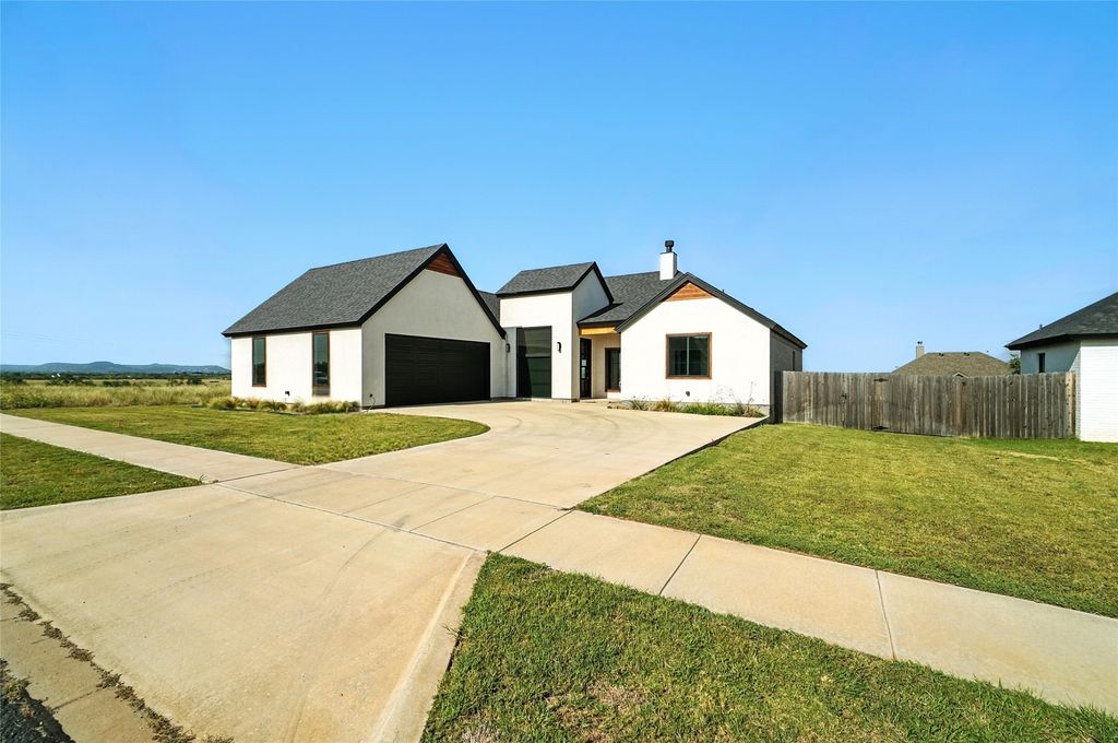 8326 Cimarron Trail, Abilene, TX 79606