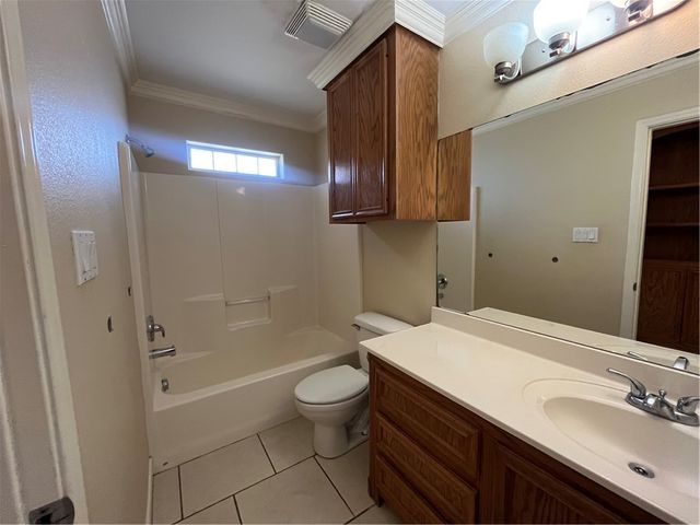7422 Trail Creek Dr, Corpus Christi, TX 78414