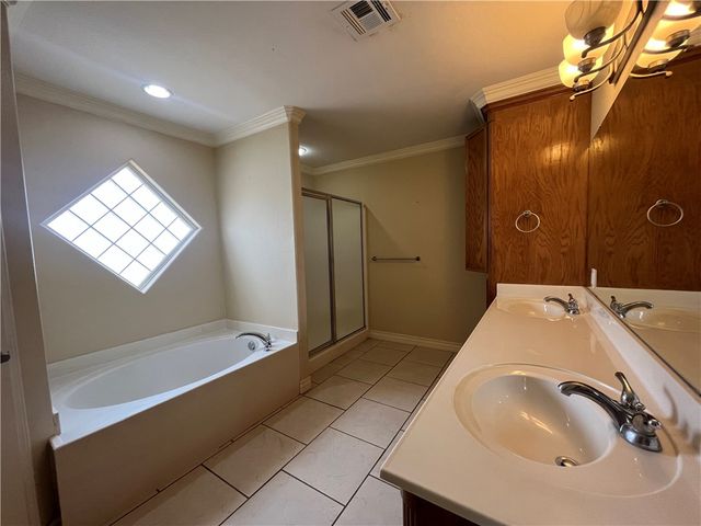 7422 Trail Creek Dr, Corpus Christi, TX 78414
