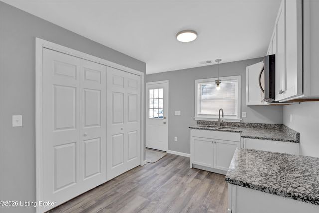 5305 Pyrus Ln, Louisville, KY 40258