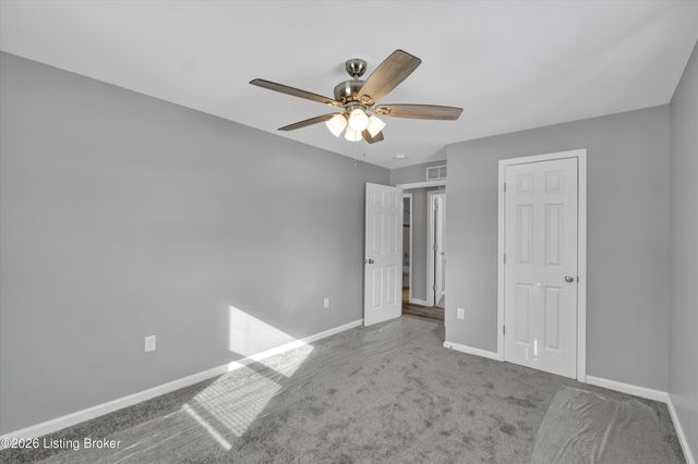 5305 Pyrus Ln, Louisville, KY 40258