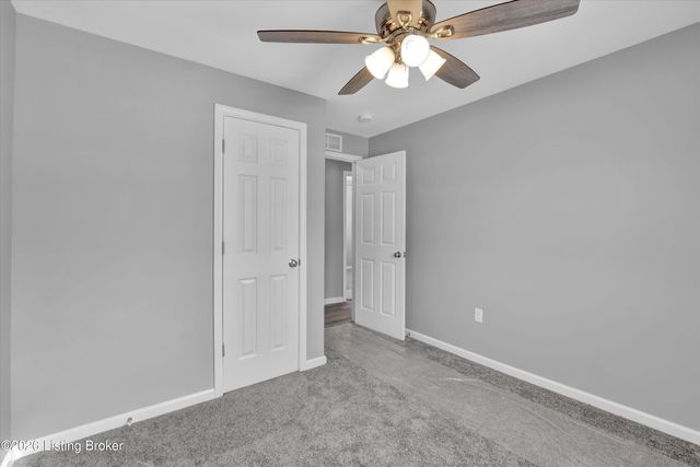 5305 Pyrus Ln, Louisville, KY 40258