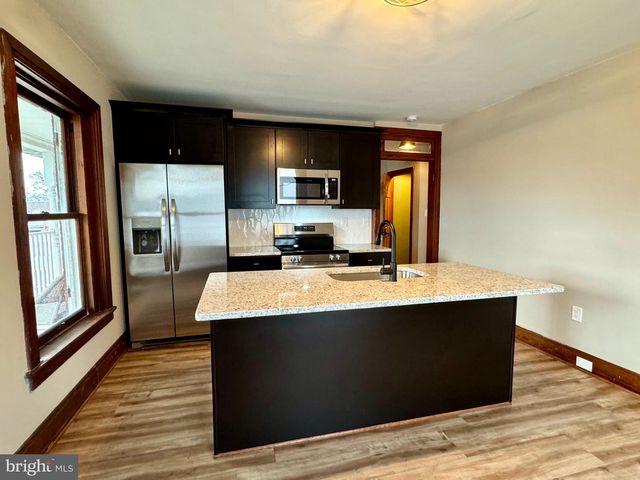 118-B COCOA AVE, Hershey, PA 17033