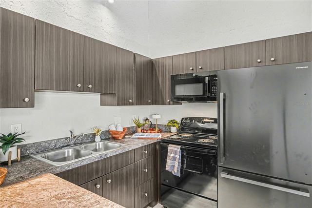 500 N JEFFERSON AVENUE 5, Sarasota, FL 34237