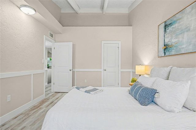 500 N JEFFERSON AVENUE 5, Sarasota, FL 34237