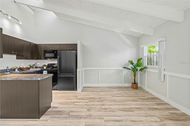 500 N JEFFERSON AVENUE 5, Sarasota, FL 34237