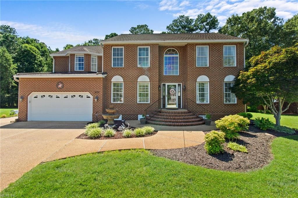 203 Vixen CT, Yorktown, VA 23693