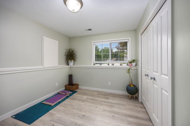 514 Clear Wood Drive Se, City Of Kentwood, MI 49548
