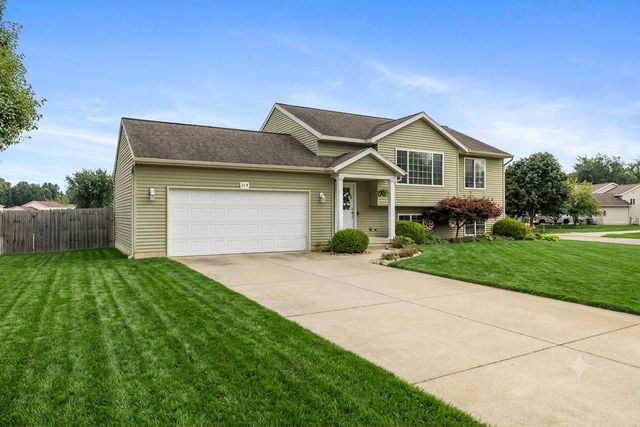 514 Clear Wood Drive Se, City Of Kentwood, MI 49548