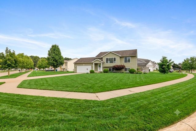 514 Clear Wood Drive Se, City Of Kentwood, MI 49548