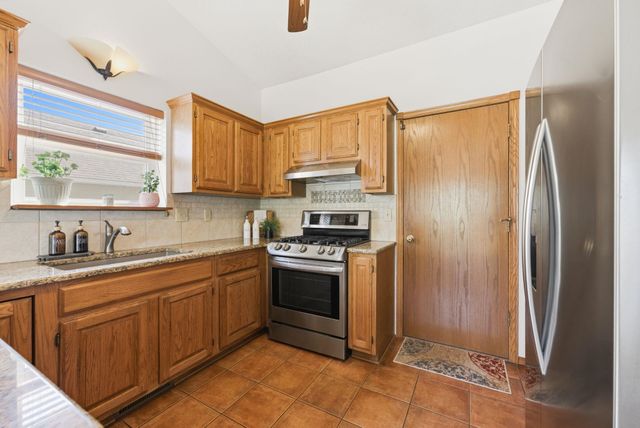 10506 W Taft, Wichita, KS 67209