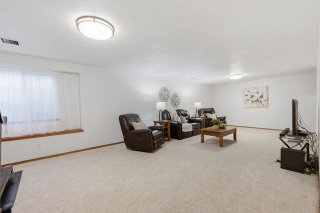 10506 W Taft, Wichita, KS 67209