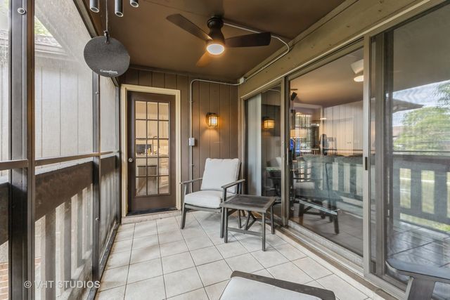 7930 W Lakeview Court 2A, Palos Heights, IL 60463
