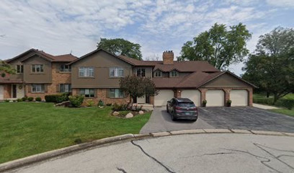 7930 W Lakeview Court 2A, Palos Heights, IL 60463