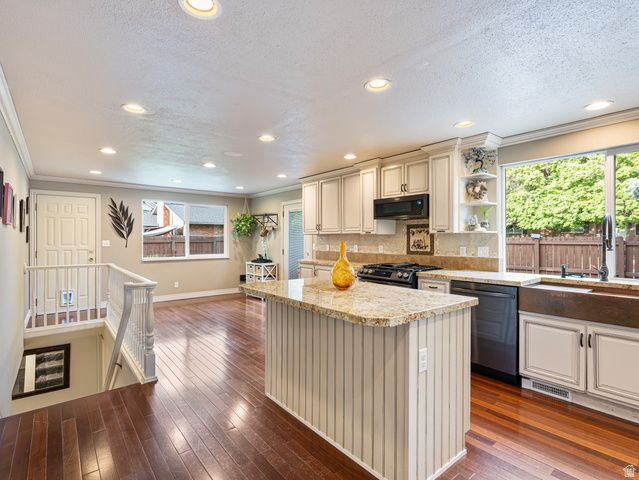 450 W CHOKECHERRY CIR, Orem, UT 84058