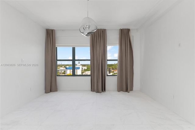 2421 Lake Pancoast Drive 7A, Miami Beach, FL 33140