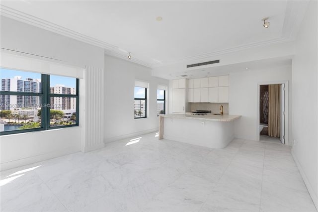 2421 Lake Pancoast Drive 7A, Miami Beach, FL 33140