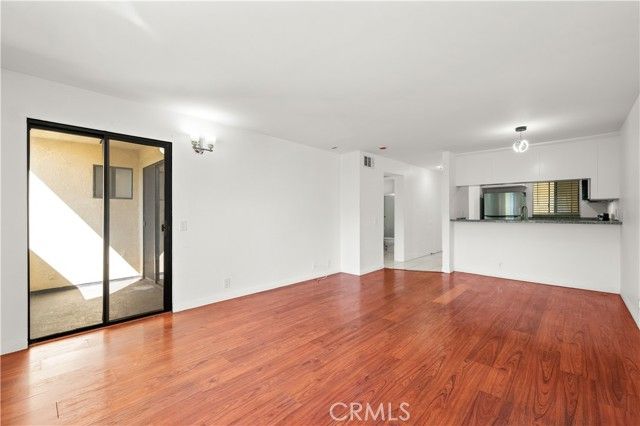 2343 E 17th 202, Long Beach, CA 90804