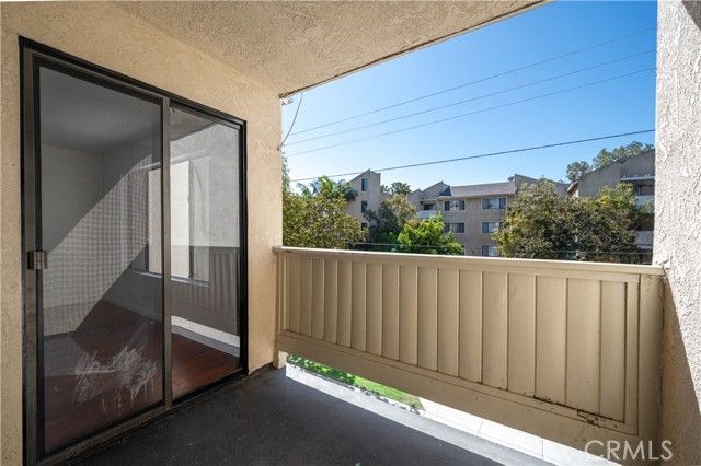 2343 E 17th 202, Long Beach, CA 90804