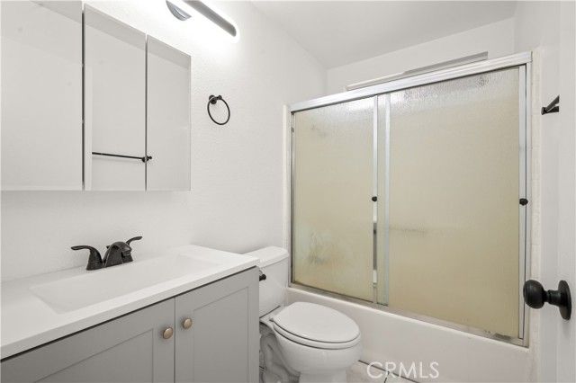 2343 E 17th 202, Long Beach, CA 90804