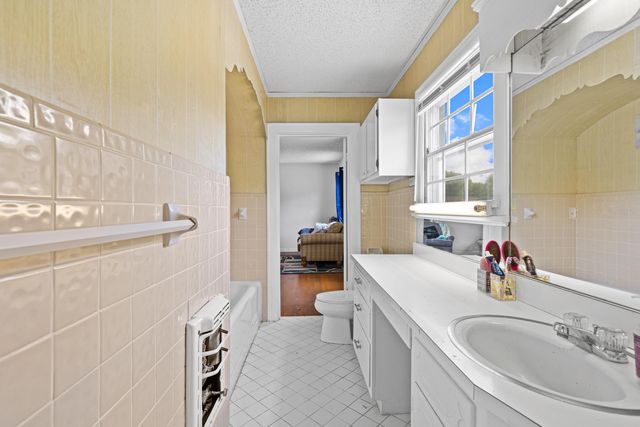 403 E Merritt, Marshall, TX 75670