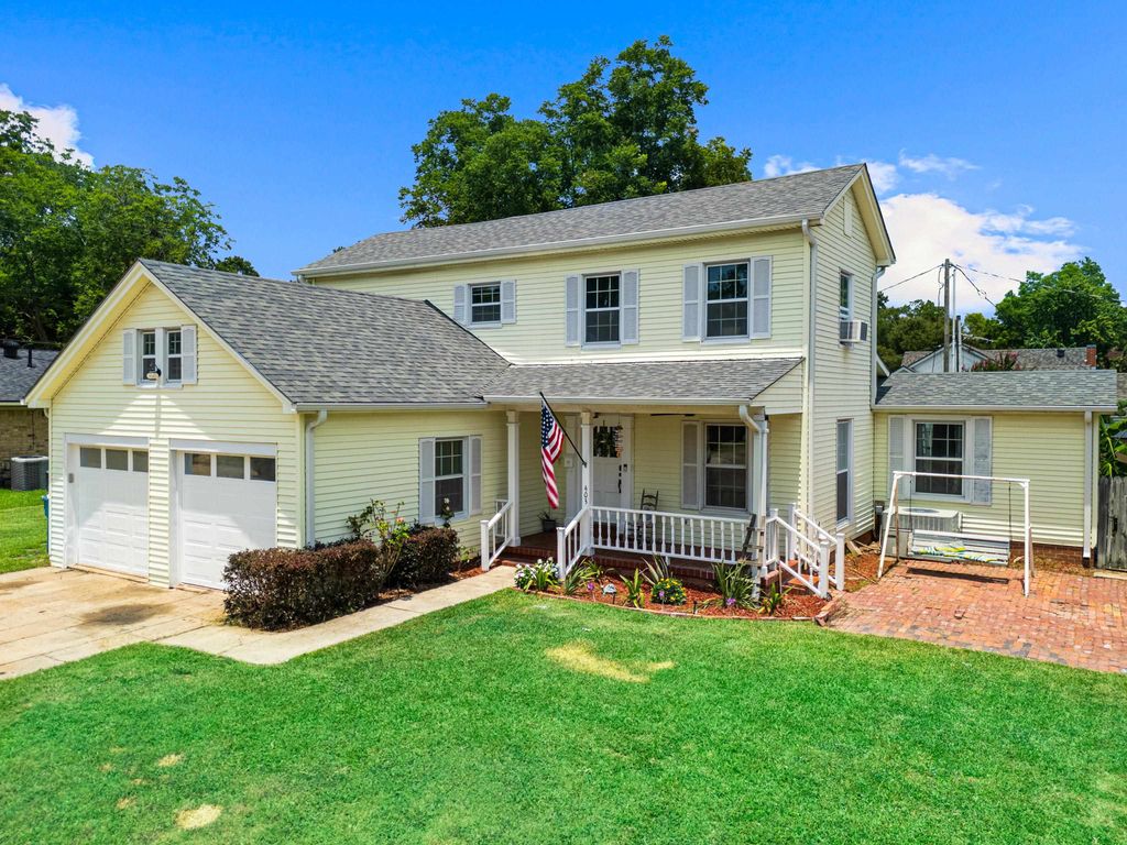 403 E Merritt, Marshall, TX 75670
