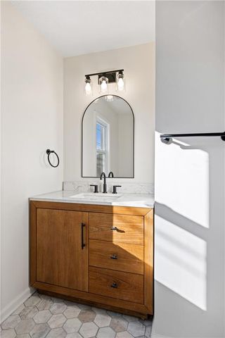 5401 W 58th Street, Roeland Park, KS 66205