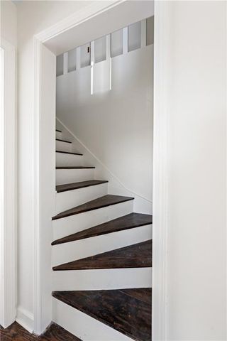 5401 W 58th Street, Roeland Park, KS 66205