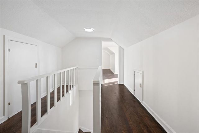 5401 W 58th Street, Roeland Park, KS 66205