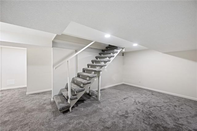 5401 W 58th Street, Roeland Park, KS 66205