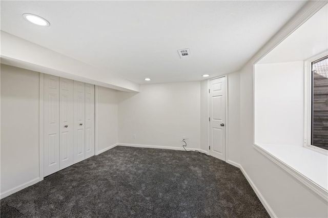 5401 W 58th Street, Roeland Park, KS 66205