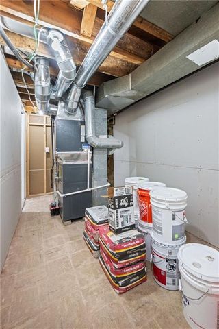 5401 W 58th Street, Roeland Park, KS 66205