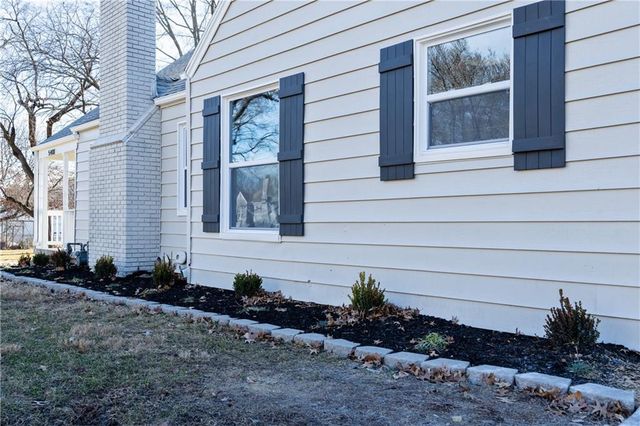 5401 W 58th Street, Roeland Park, KS 66205