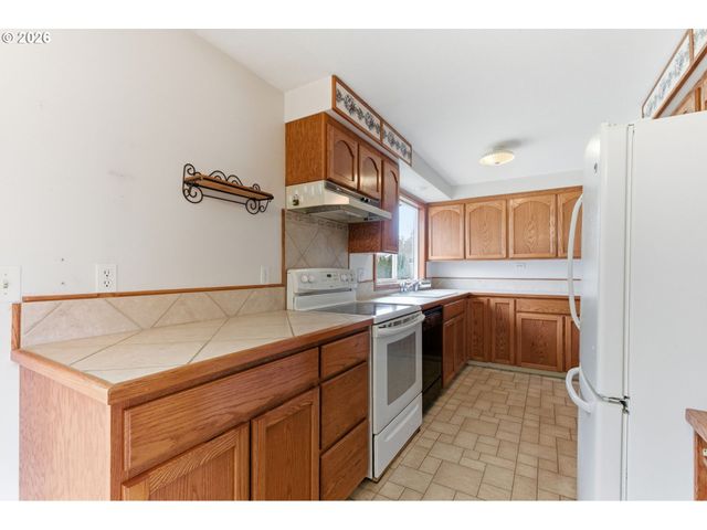 14888 Se WY EAST Ave, Damascus, OR 97089