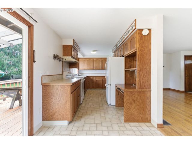 14888 Se WY EAST Ave, Damascus, OR 97089