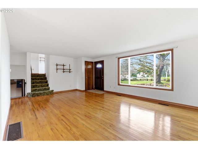 14888 Se WY EAST Ave, Damascus, OR 97089