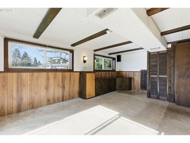 14888 Se WY EAST Ave, Damascus, OR 97089