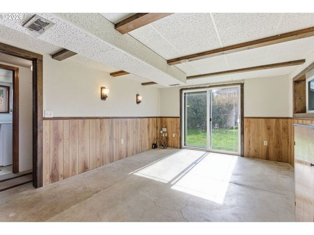 14888 Se WY EAST Ave, Damascus, OR 97089